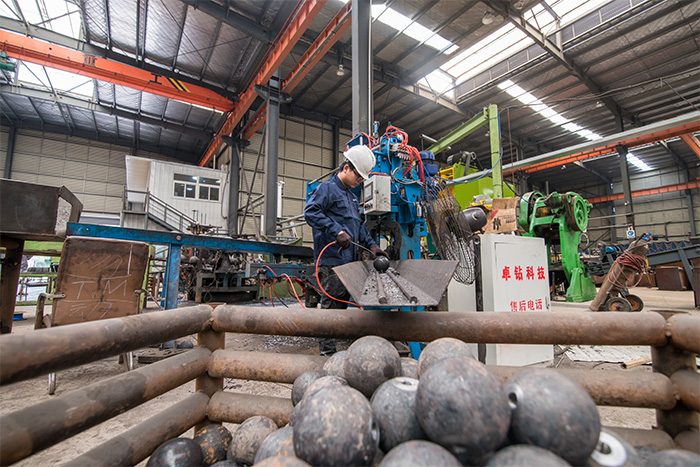 濮阳网架配件-螺栓球加工车间